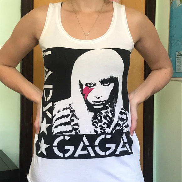 Lady Gaga T-shirt 👩🏼🎤 - Picture 1 of 5